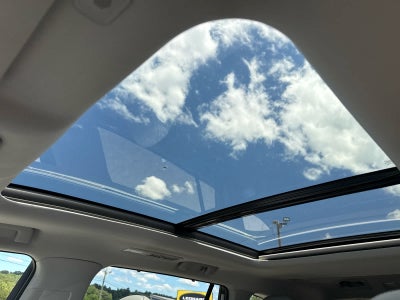 2023 Toyota Highlander Hybrid Platinum