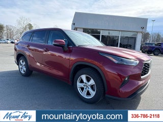 2024 Toyota Highlander LE