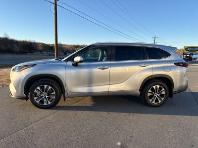 2025 Toyota Highlander XLE