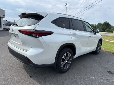 2025 Toyota Highlander XLE