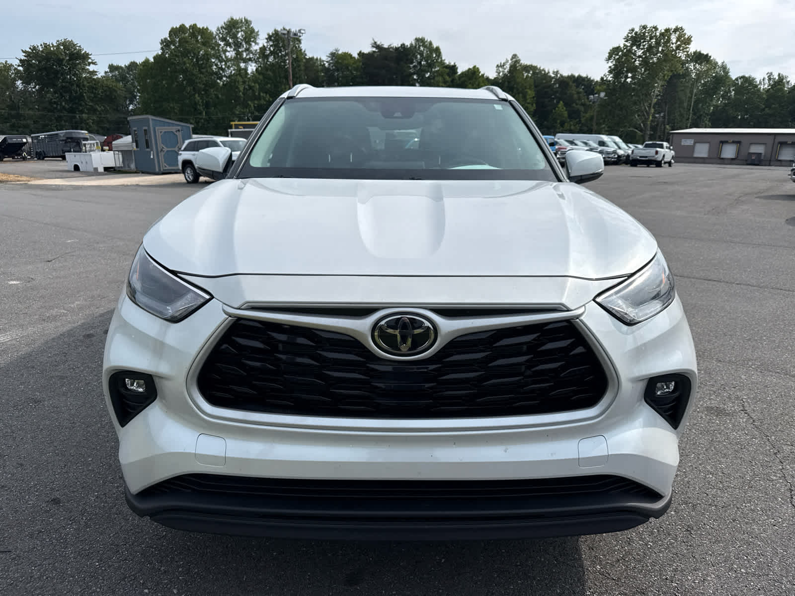 2025 Toyota Highlander XLE