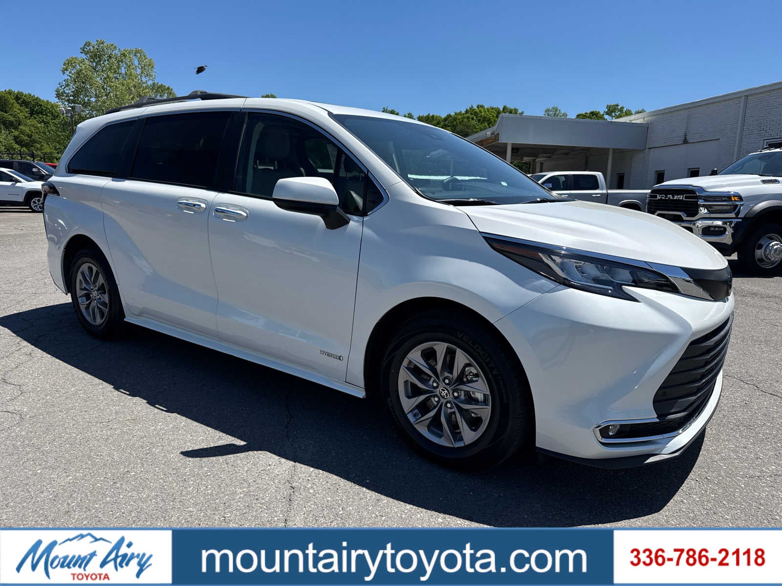 2021 Toyota Sienna XLE