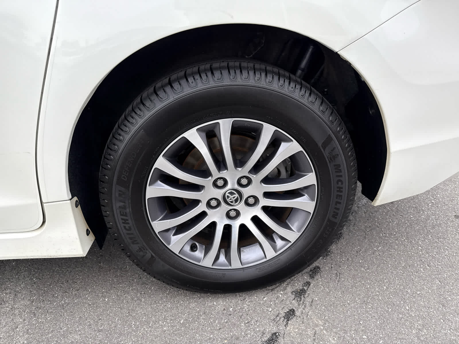 2018 Toyota Sienna XLE Auto Access Seat