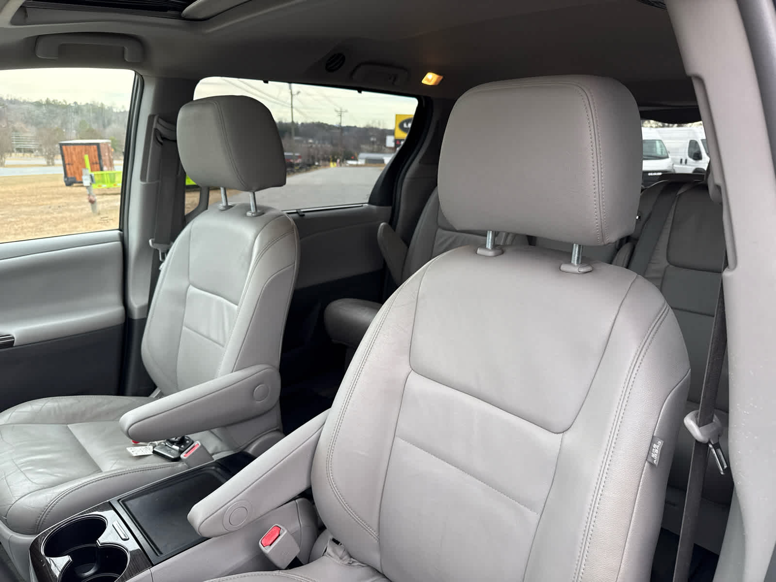 2018 Toyota Sienna XLE Auto Access Seat