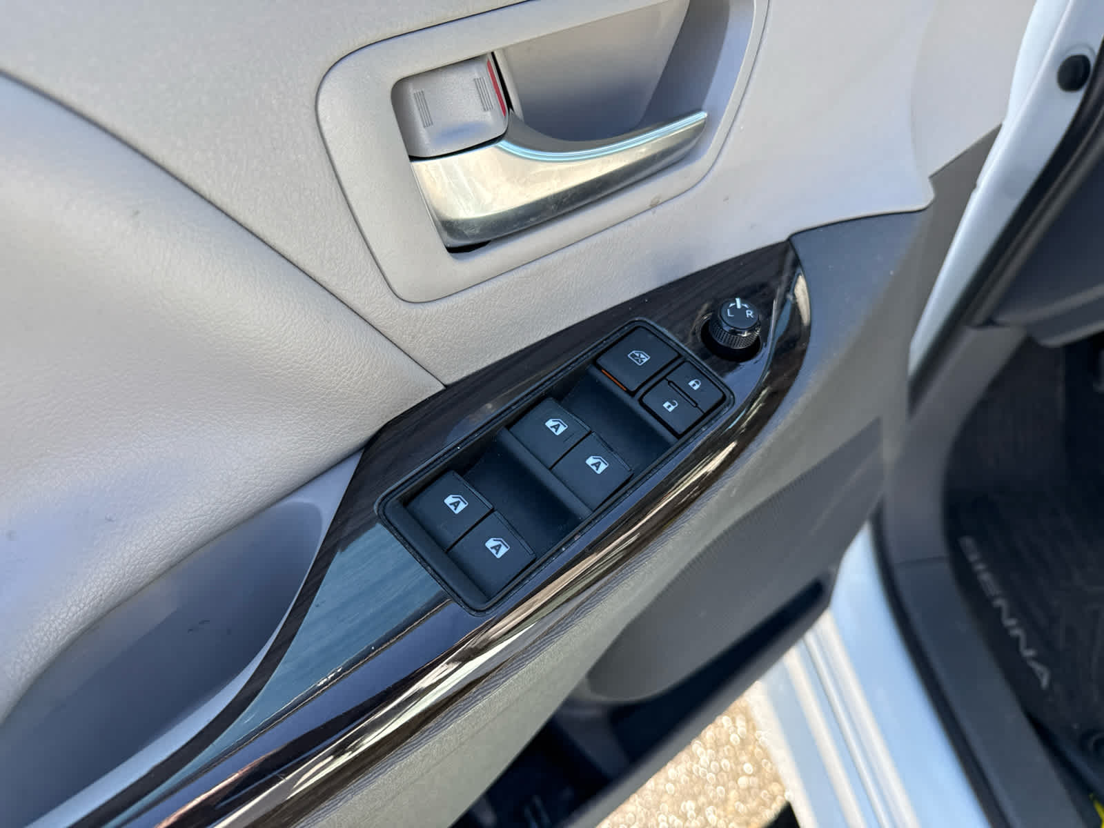 2020 Toyota Sienna XLE