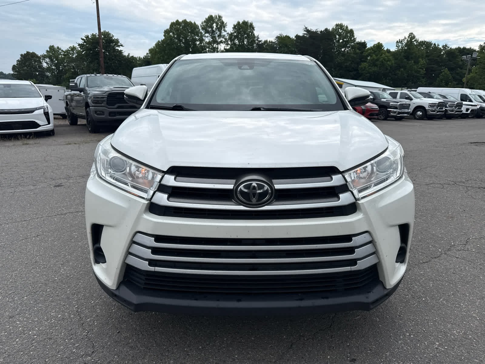2019 Toyota Highlander LE