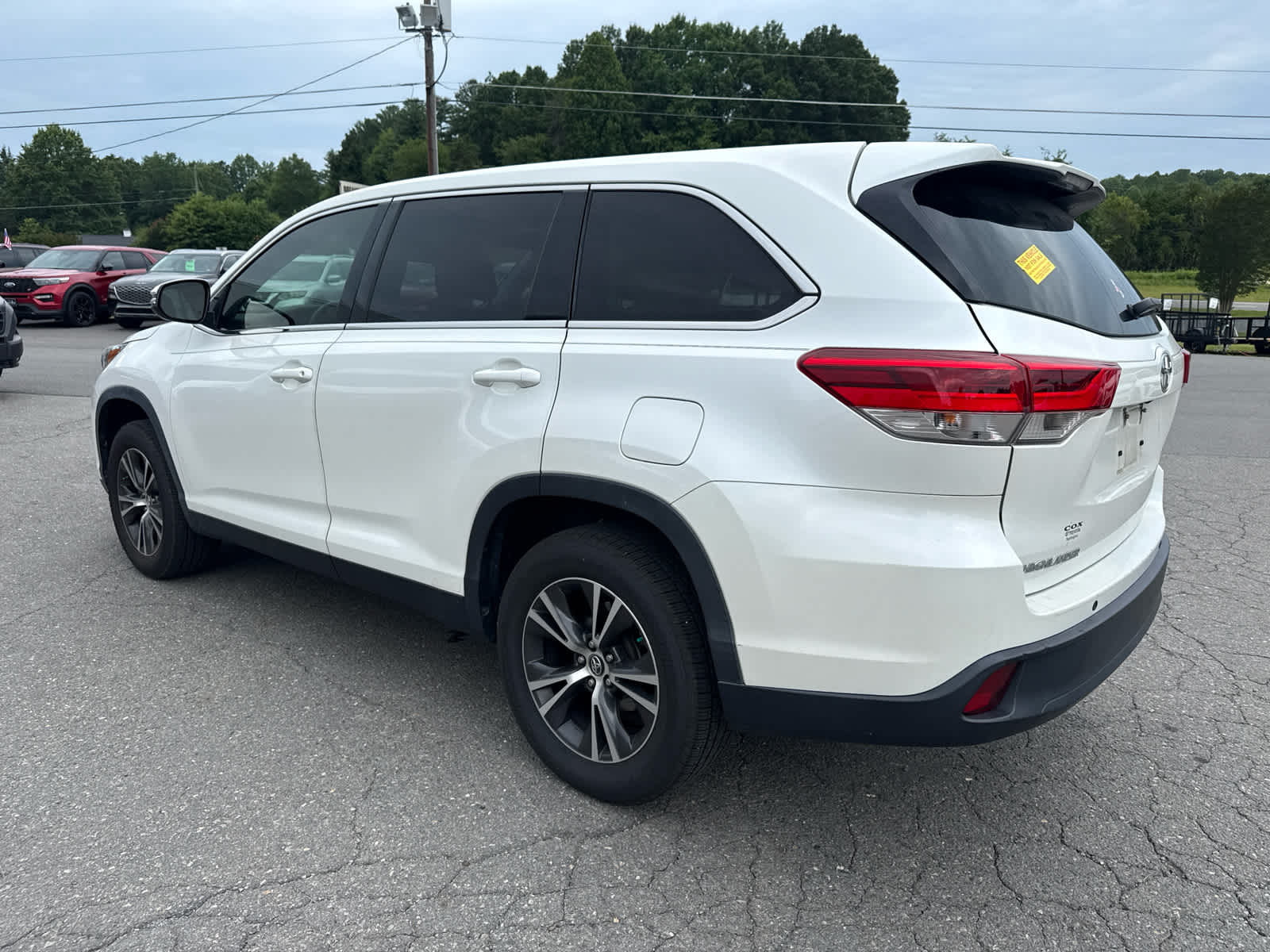 2019 Toyota Highlander LE