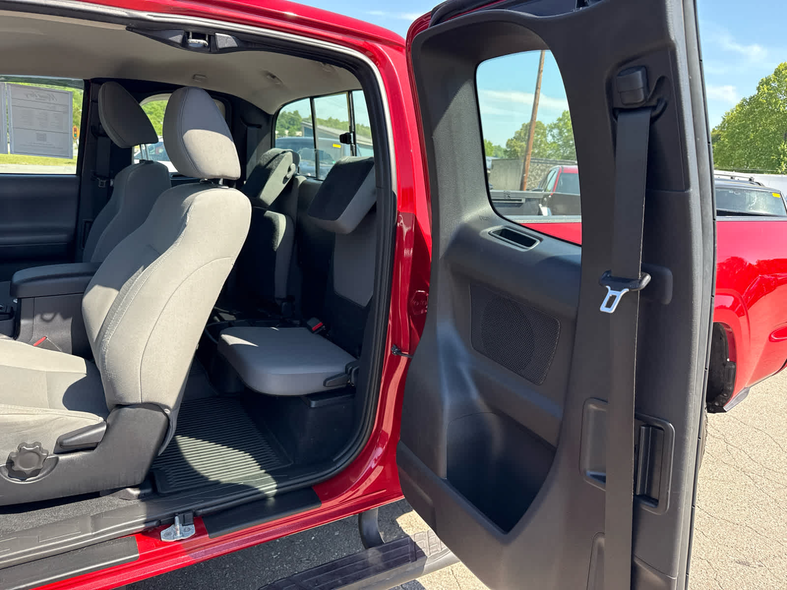 2018 Toyota Tacoma SR