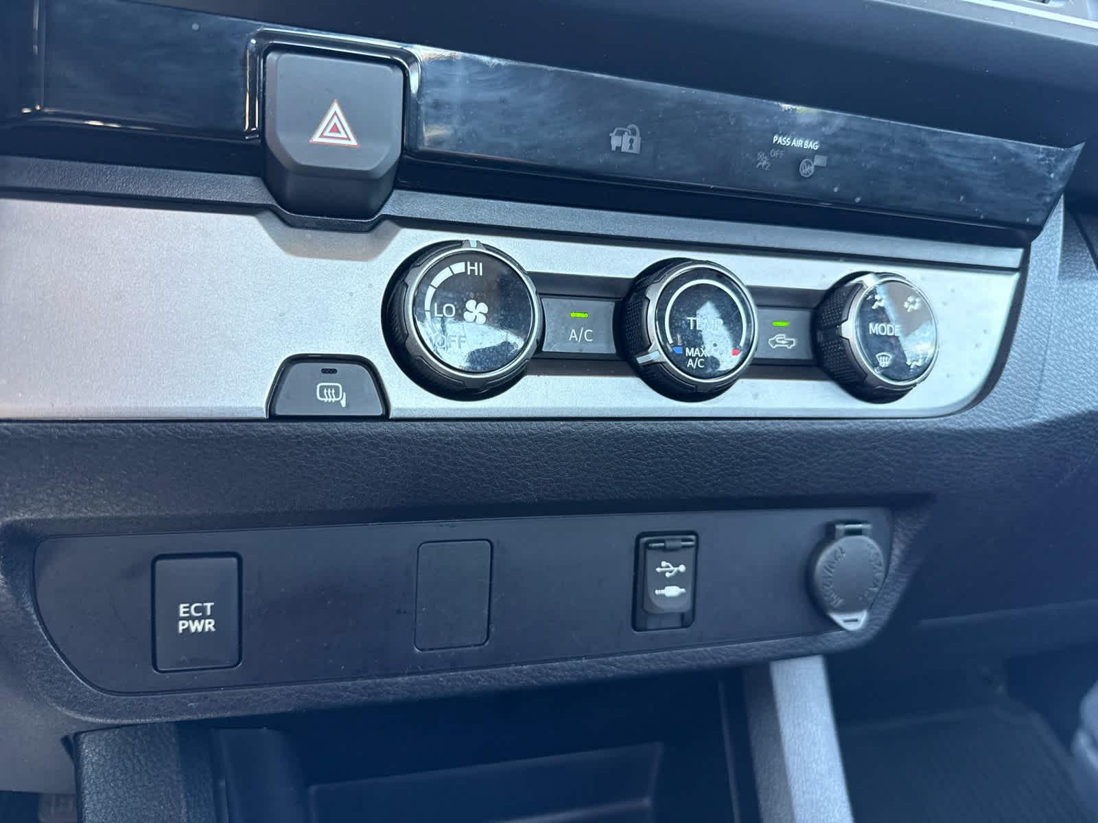 2018 Toyota Tacoma SR