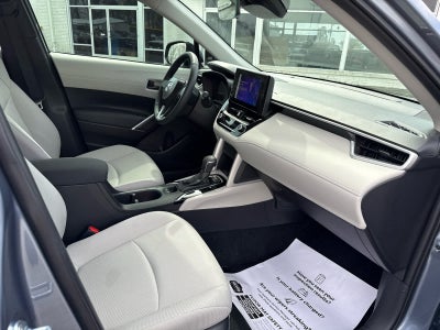 2025 Toyota Corolla Cross LE