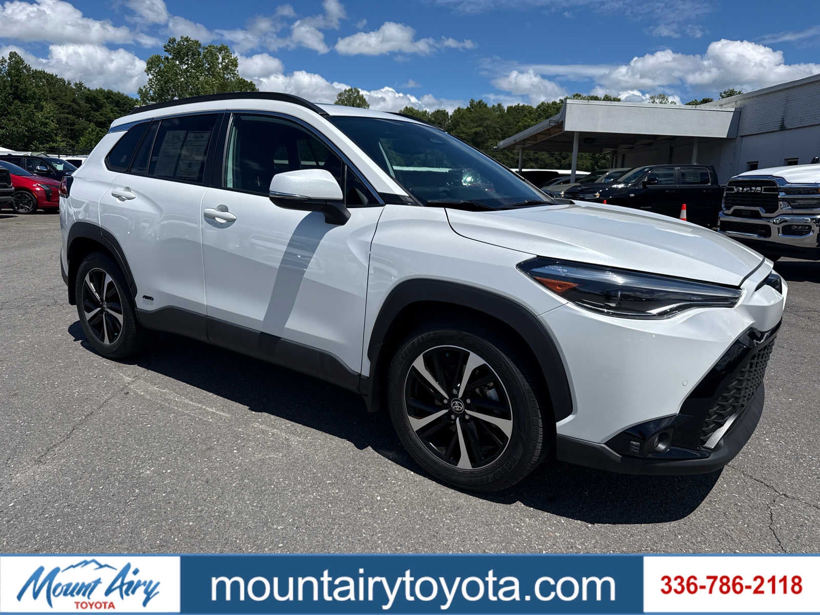 2024 Toyota Corolla Cross Hybrid XSE