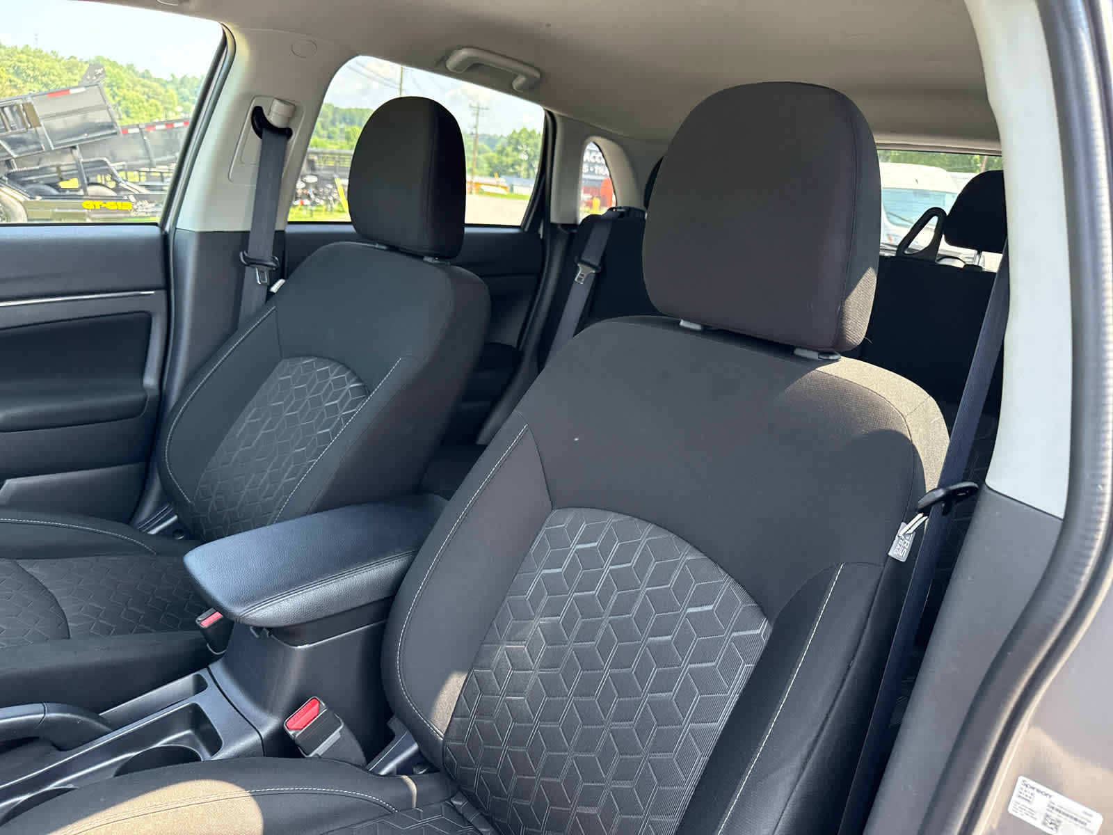 2024 Mitsubishi Outlander Sport ES