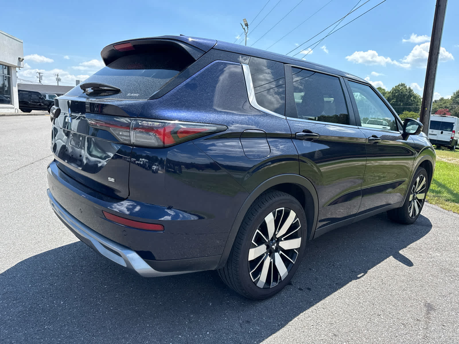 2025 Mitsubishi Outlander SE