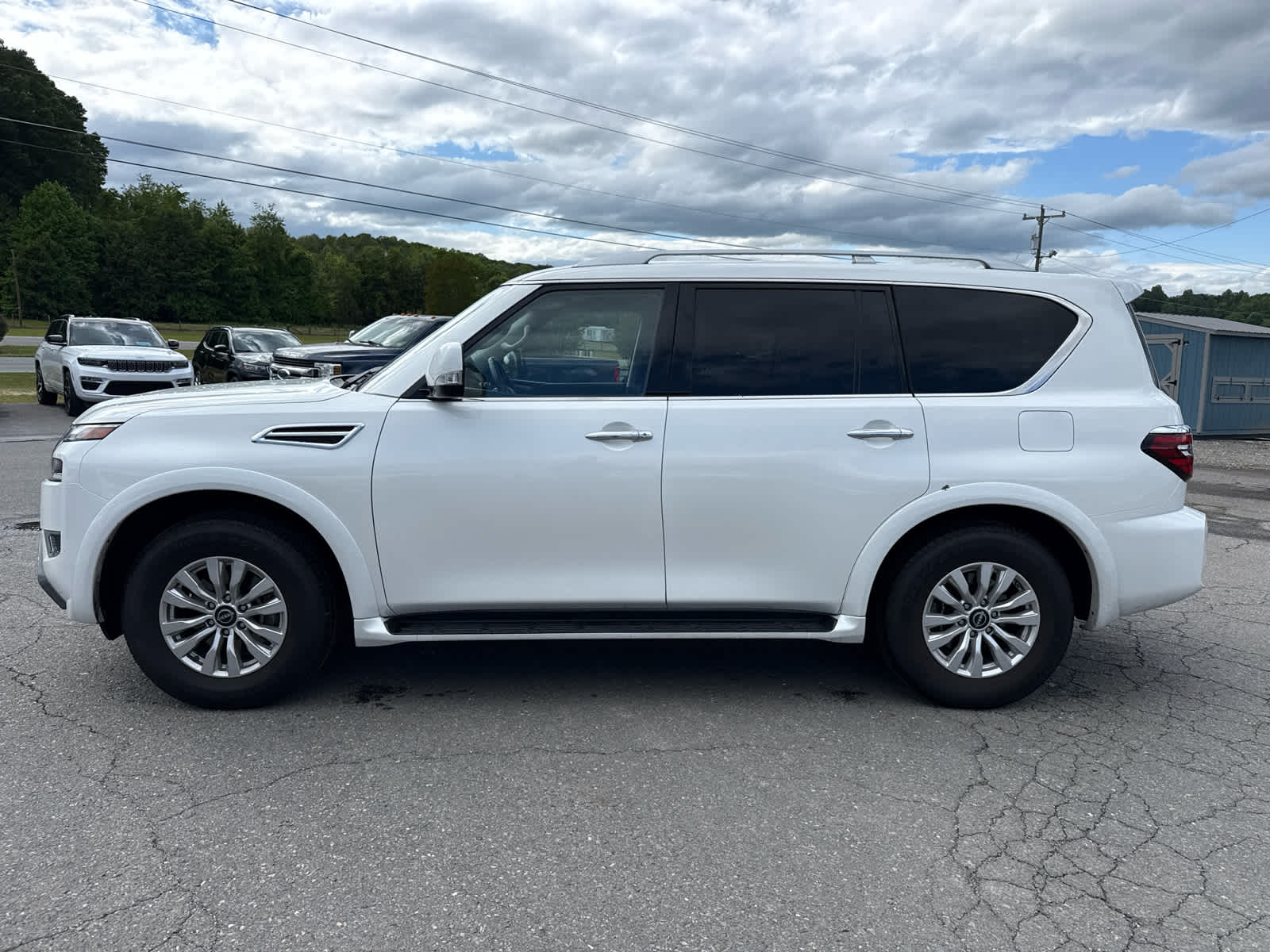 2024 Nissan Armada SV
