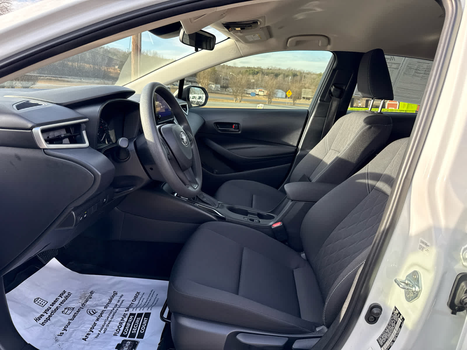 2024 Toyota Corolla Hybrid LE