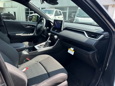 2025 Toyota RAV4 Hybrid SE