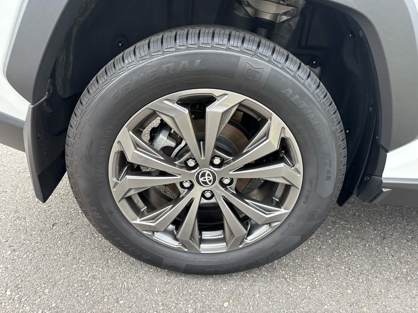2025 Toyota RAV4 Hybrid XLE Premium