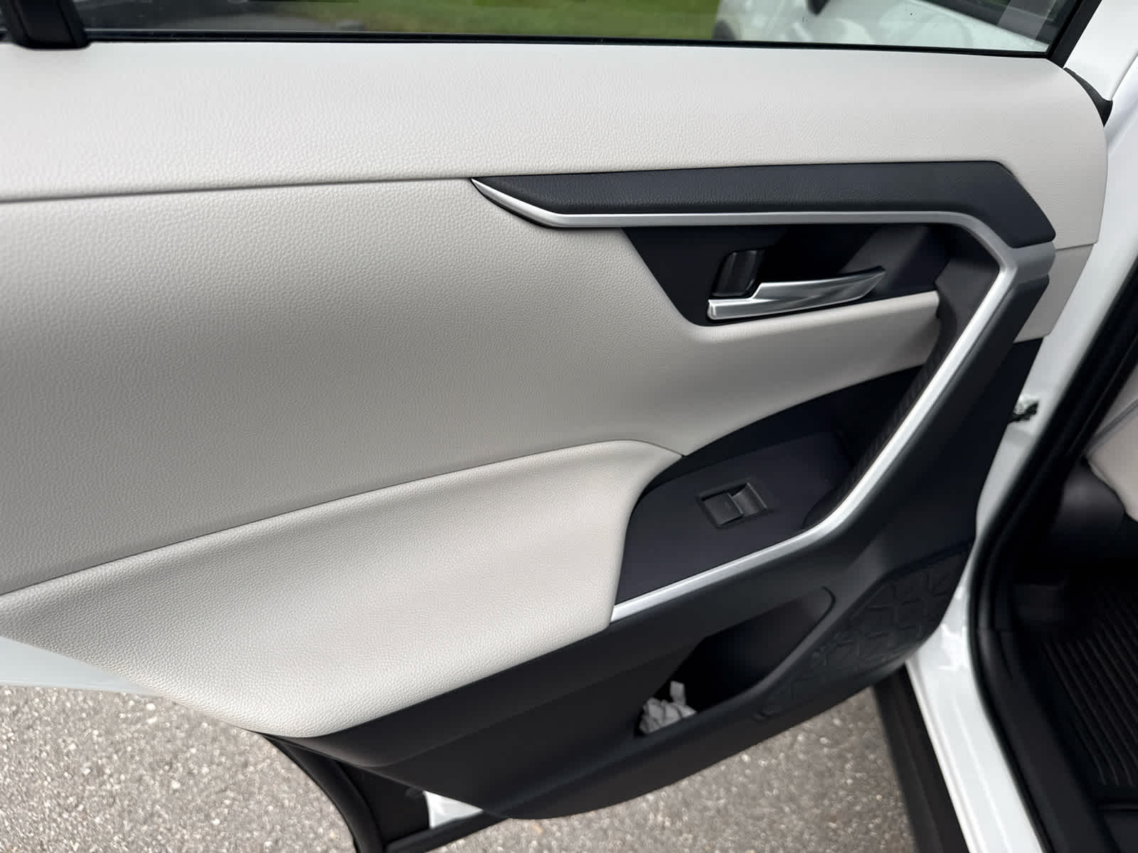 2025 Toyota RAV4 Hybrid XLE Premium