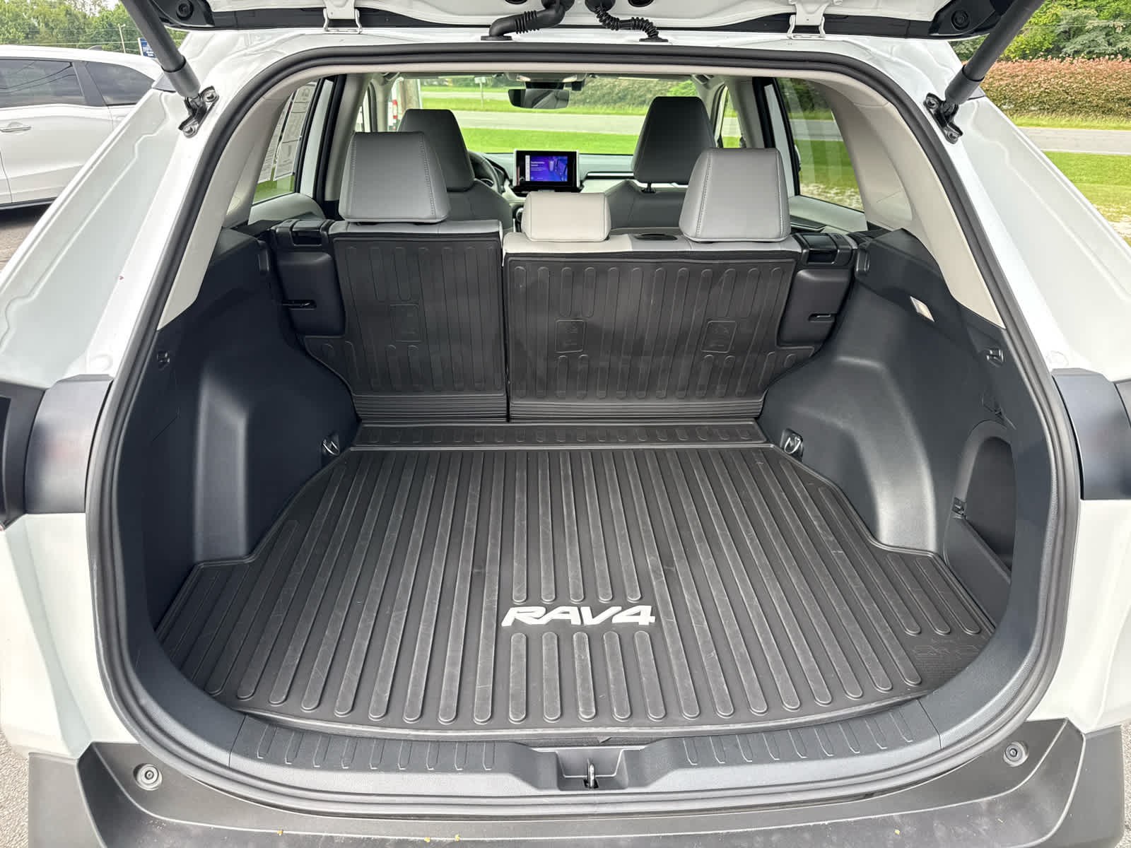 2025 Toyota RAV4 Hybrid XLE Premium