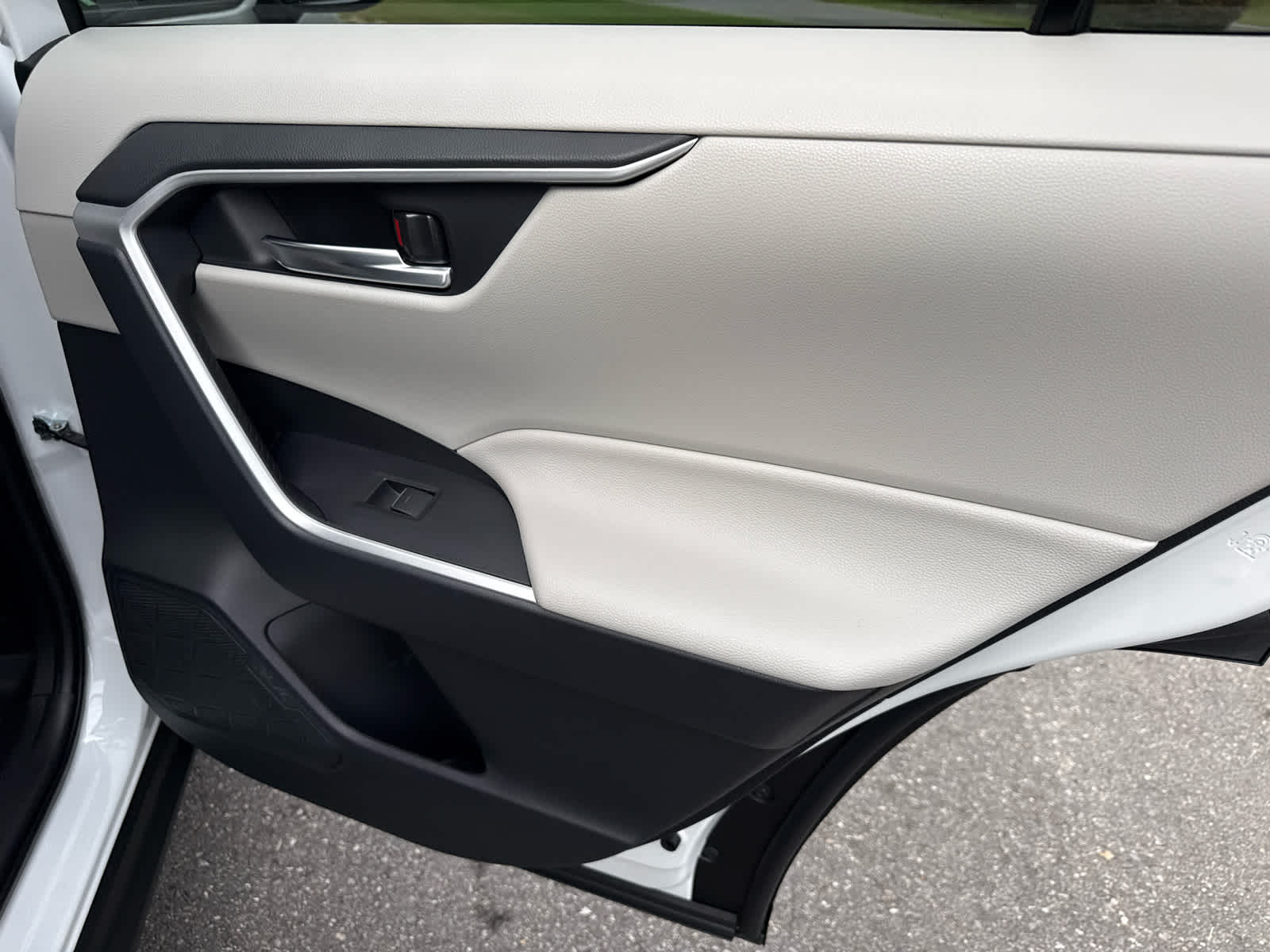 2025 Toyota RAV4 Hybrid XLE Premium