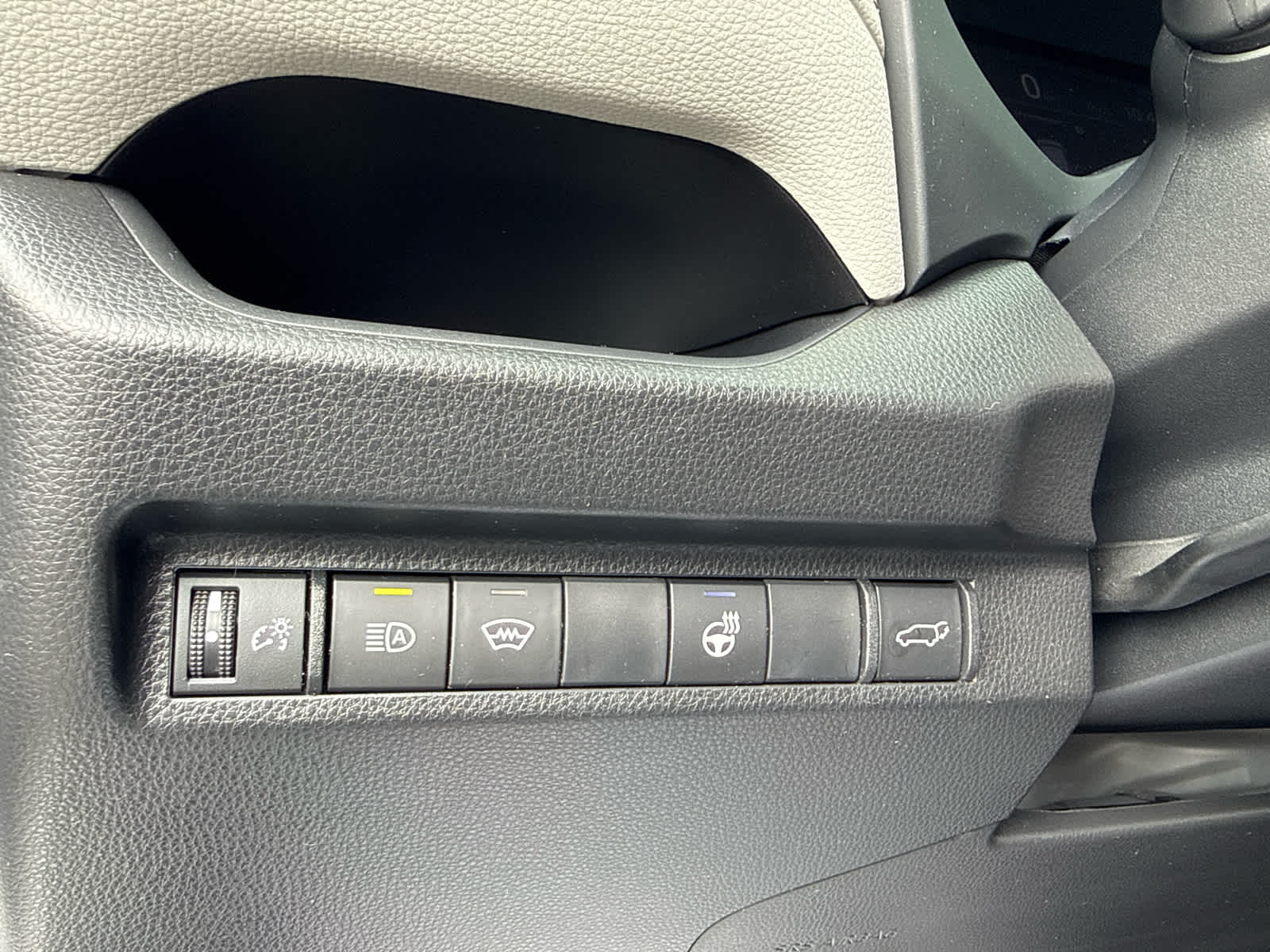 2025 Toyota RAV4 Hybrid XLE Premium