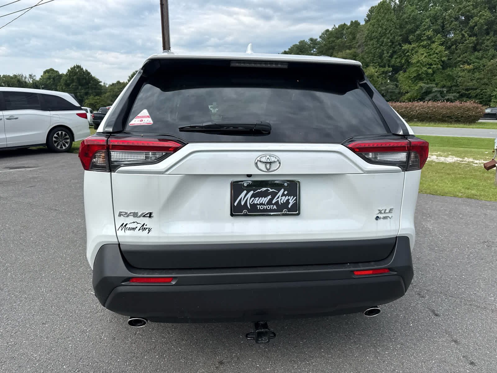 2025 Toyota RAV4 Hybrid XLE Premium