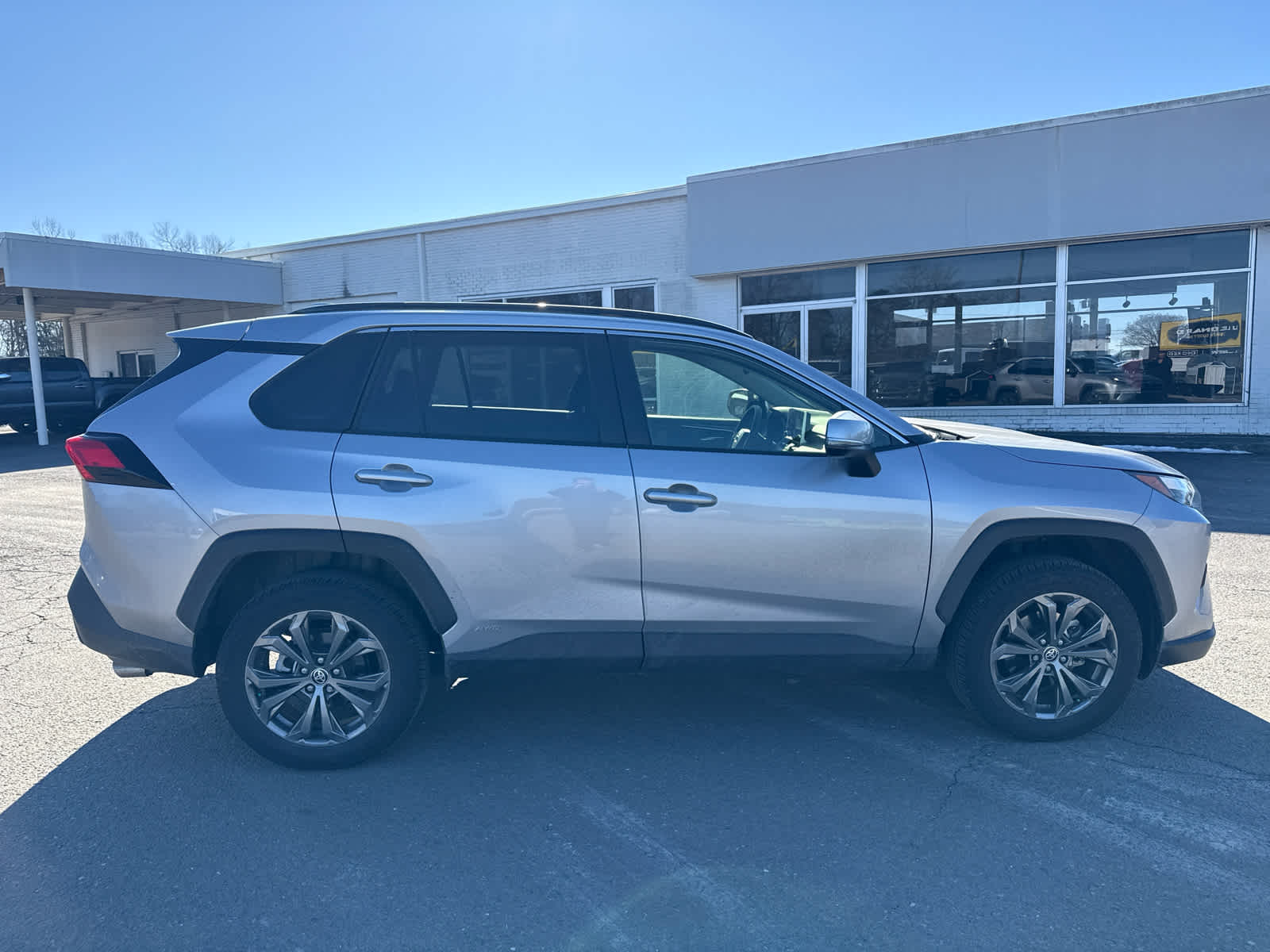 2024 Toyota RAV4 Hybrid XLE Premium