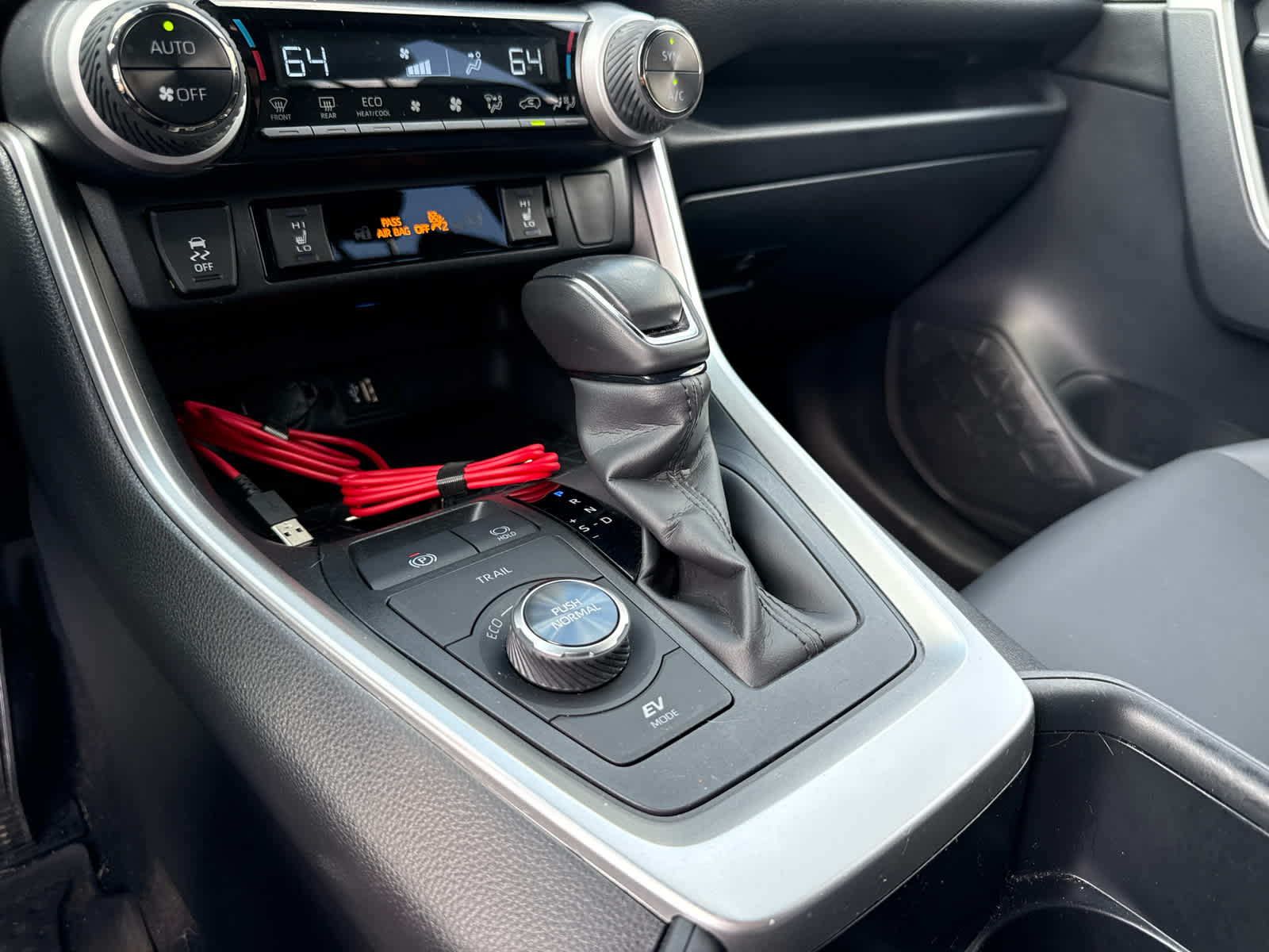 2025 Toyota RAV4 Hybrid XSE