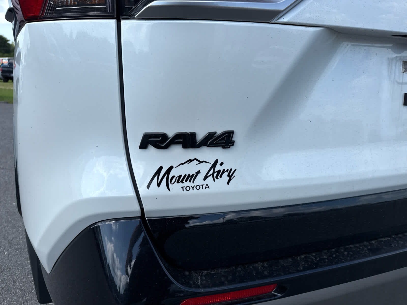 2025 Toyota RAV4 Hybrid XSE