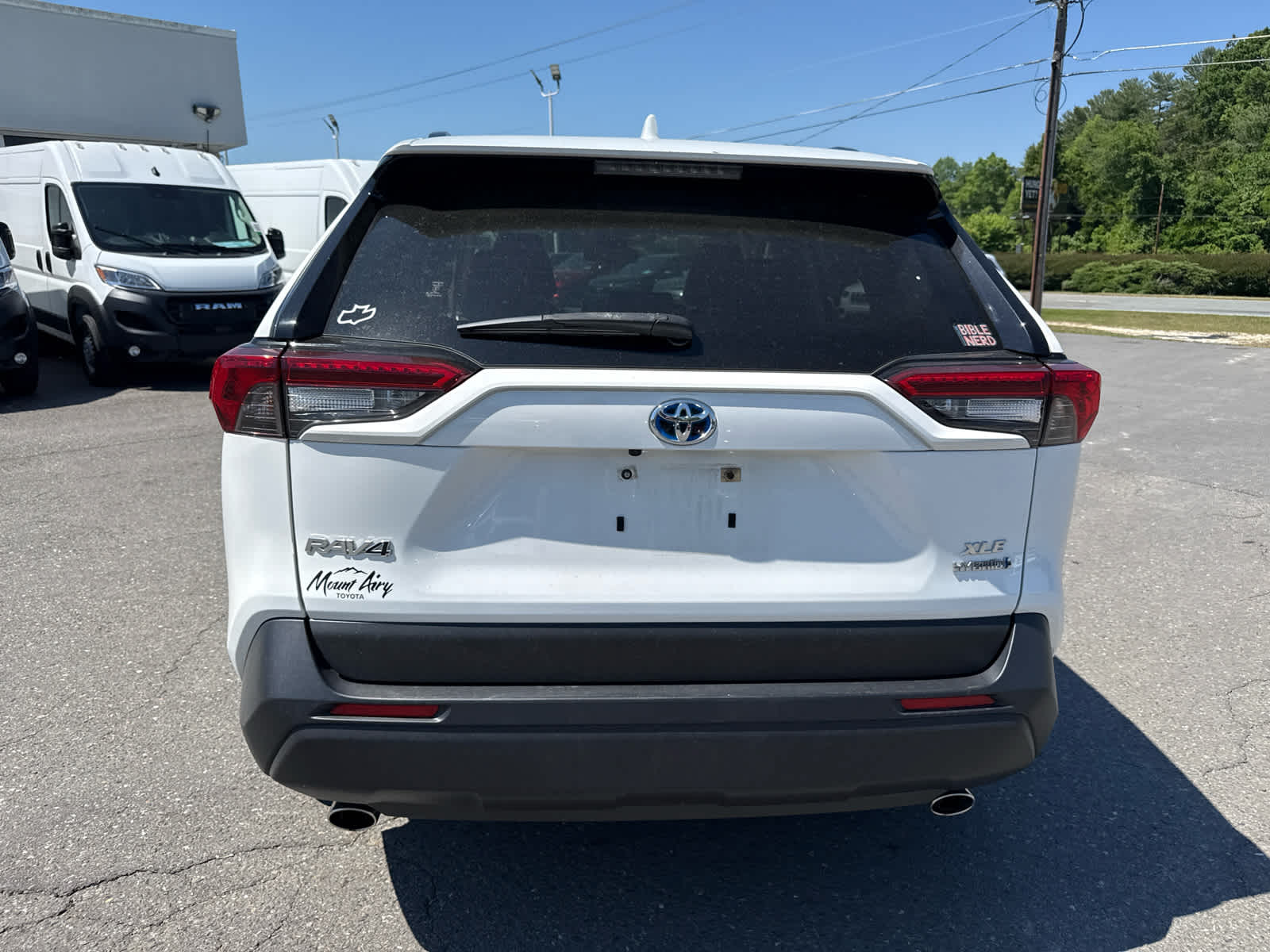 2022 Toyota RAV4 Hybrid XLE