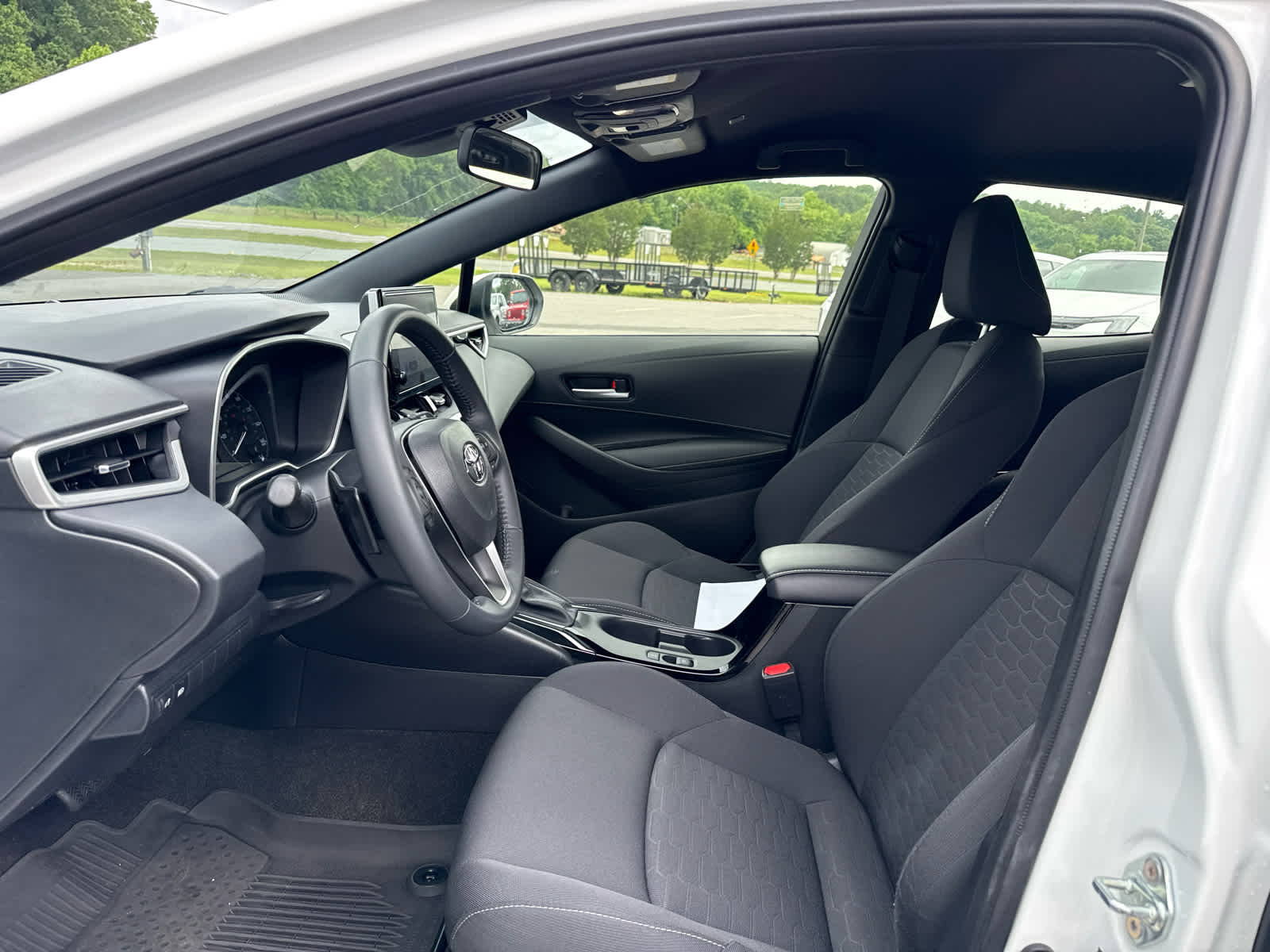 2024 Toyota Corolla Hatchback SE