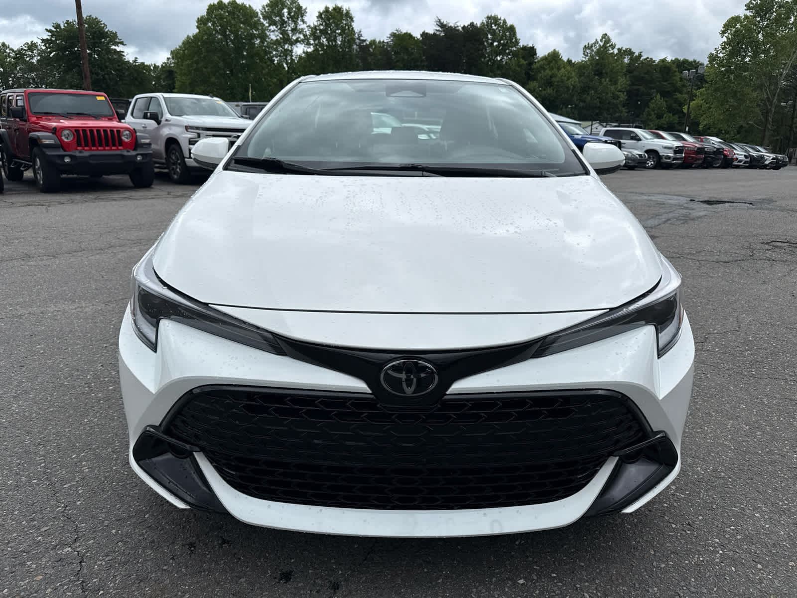 2024 Toyota Corolla Hatchback SE