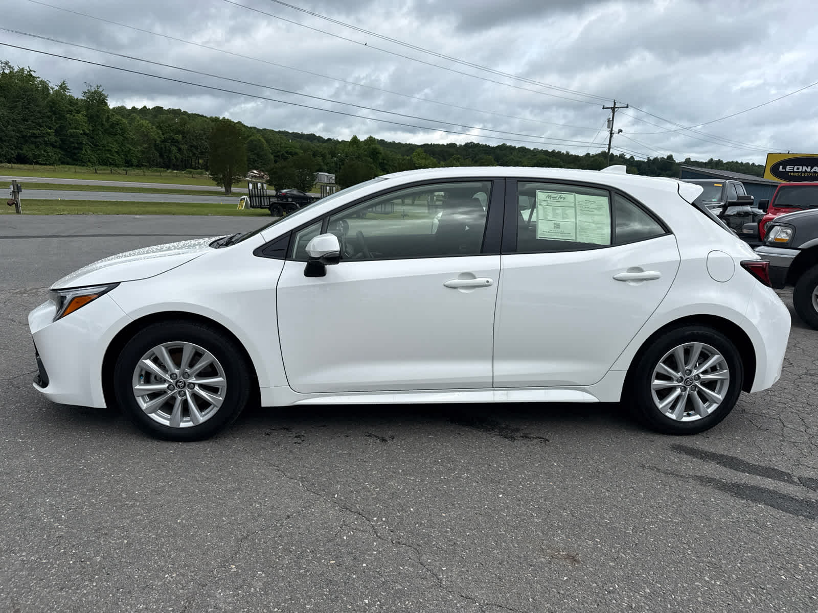2024 Toyota Corolla Hatchback SE