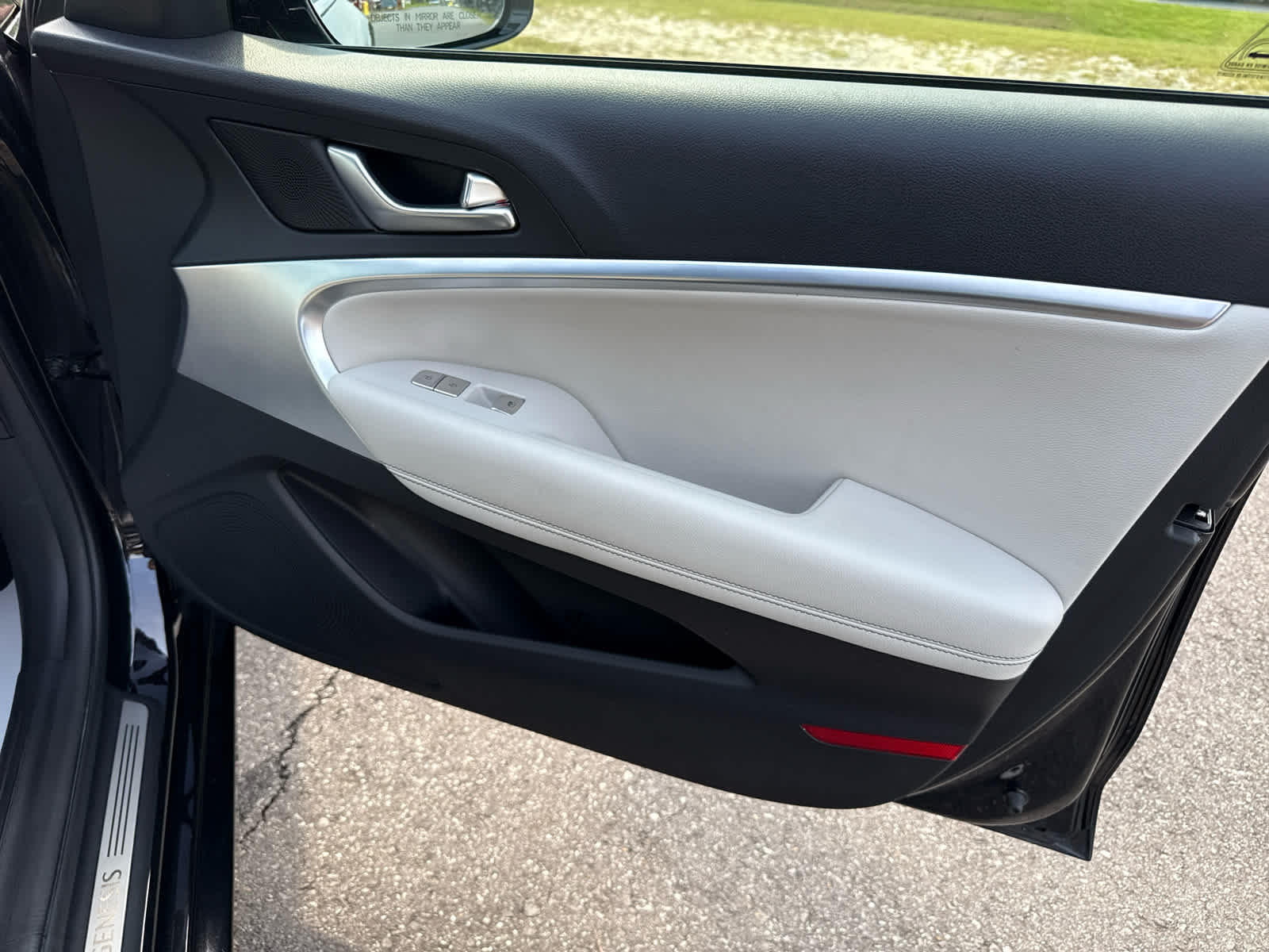 2024 Genesis G70 2.5T