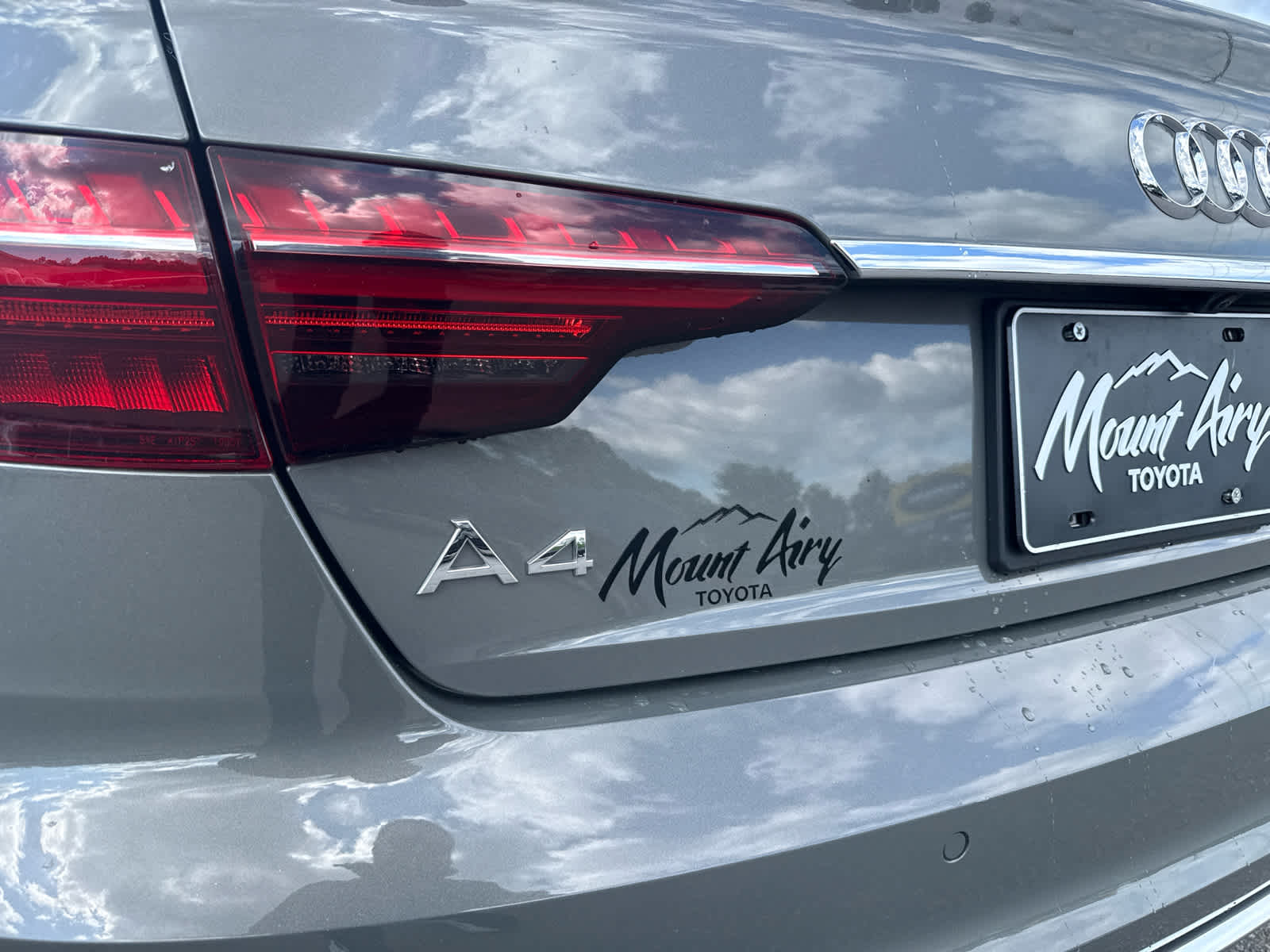 2024 Audi A4 Premium Plus - Photo 9