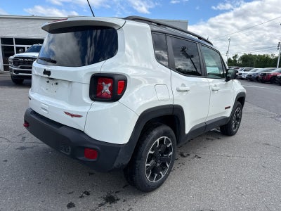 2023 Jeep Renegade Trailhawk