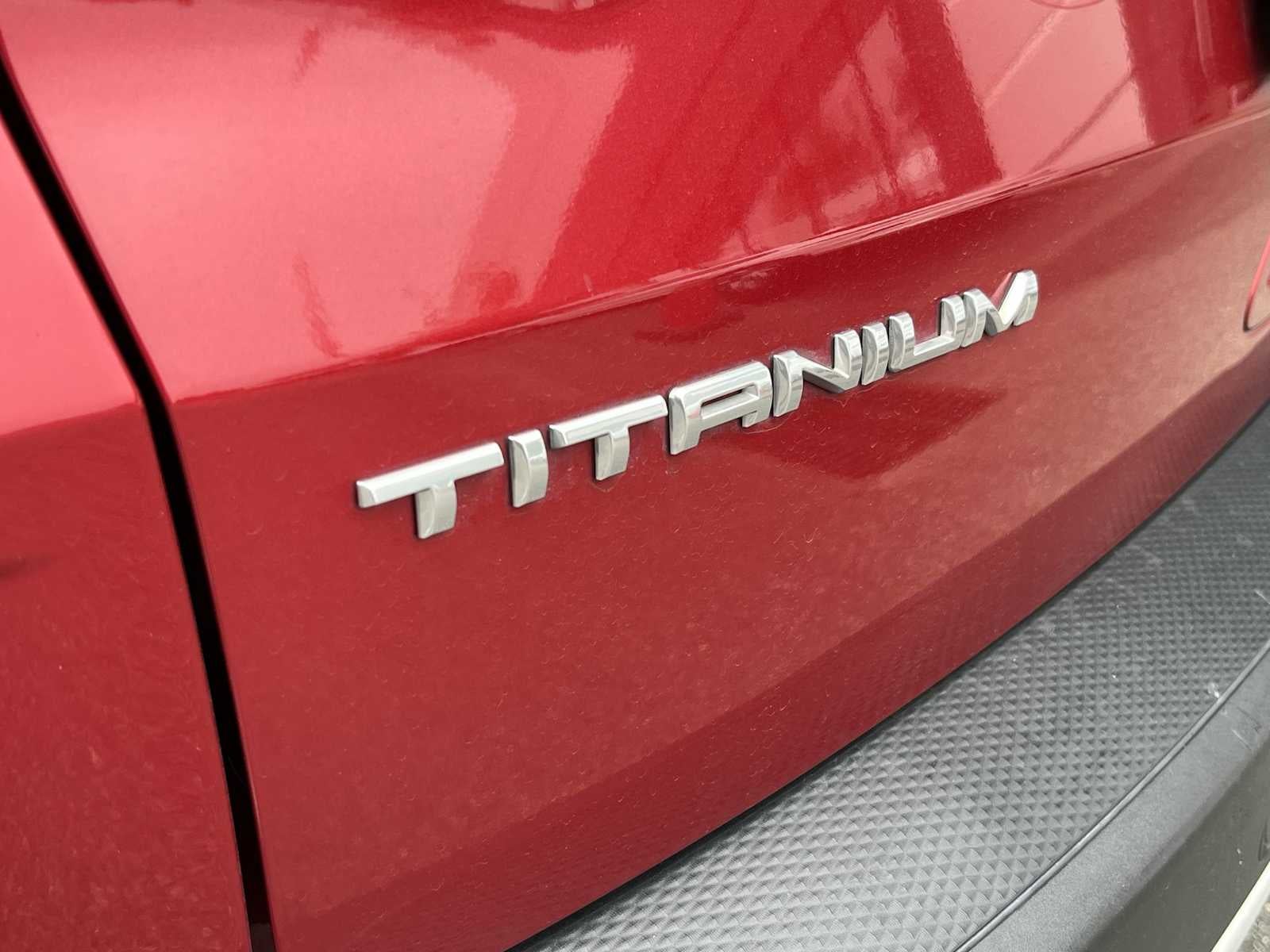2020 Ford Escape Titanium Hybrid