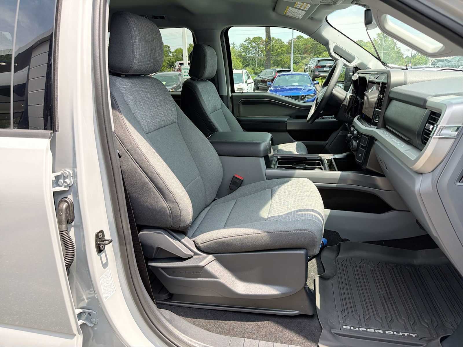2026 Ford Super Duty F-350 SRW Pickup XLT