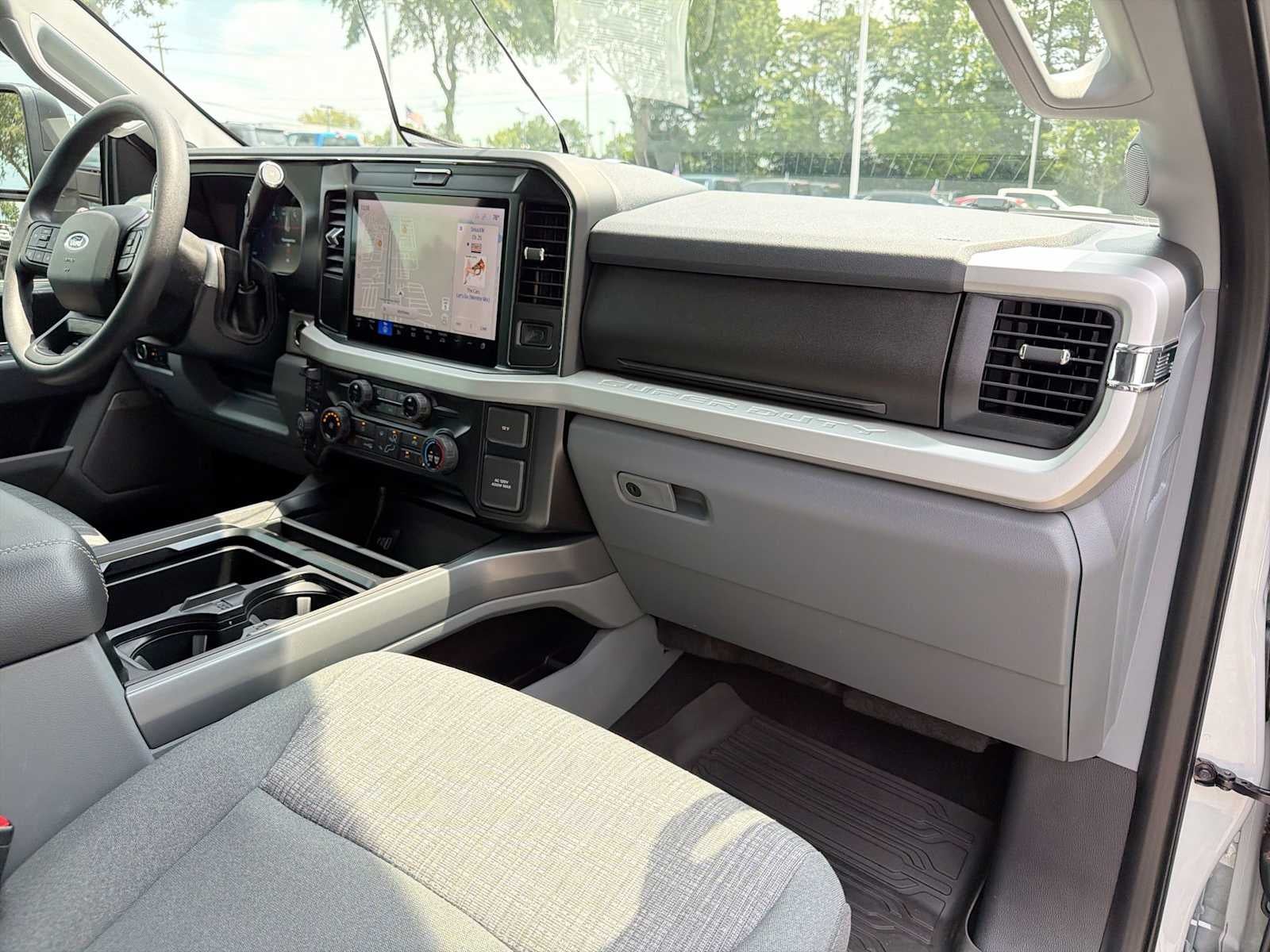 2026 Ford Super Duty F-350 SRW Pickup XLT