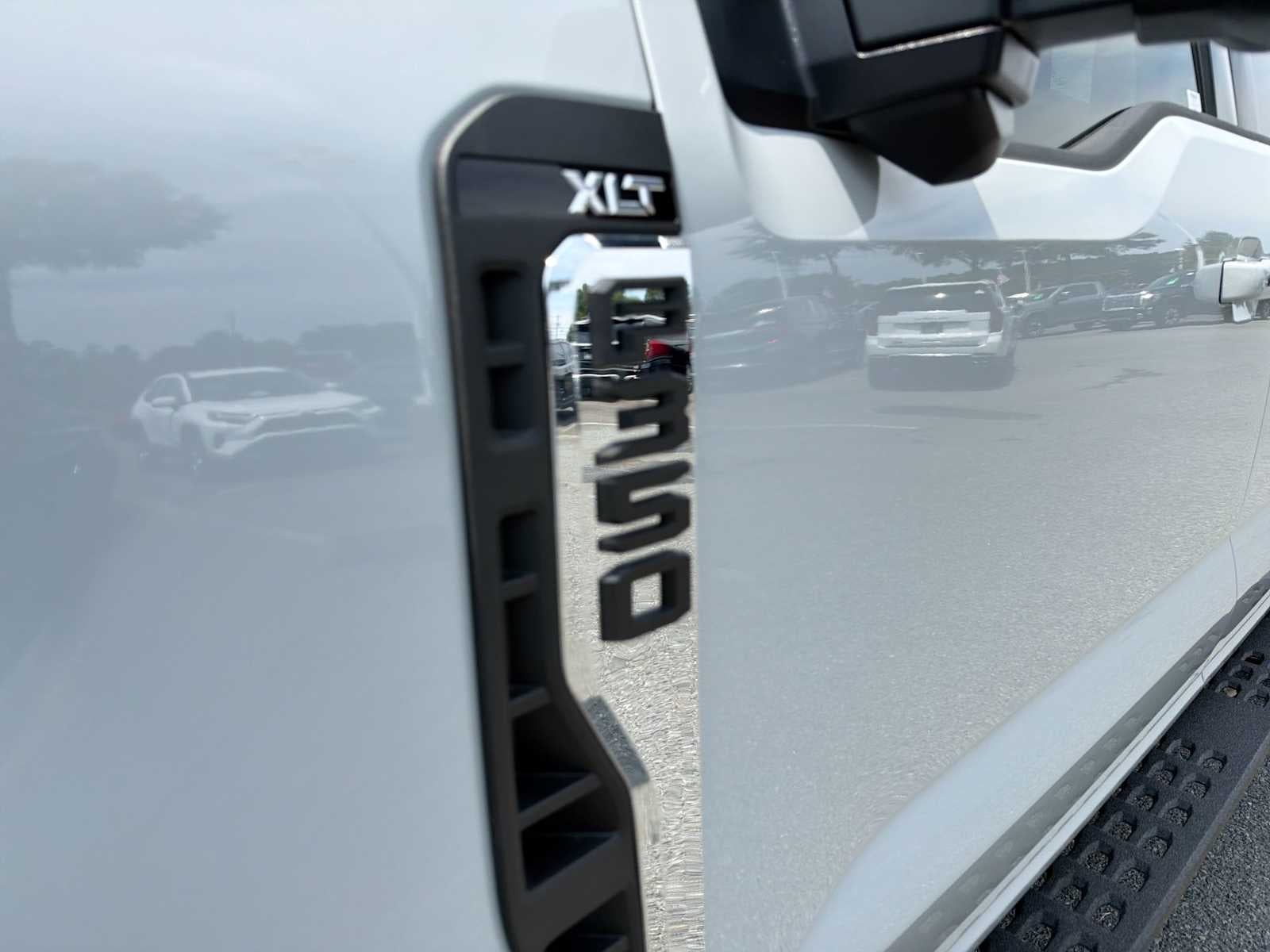 2026 Ford Super Duty F-350 SRW Pickup XLT