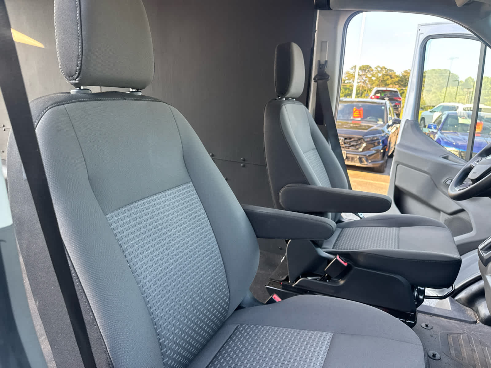 2026 Ford Transit T-350 HD 148" EL Hi Rf 9950 GVWR RWD