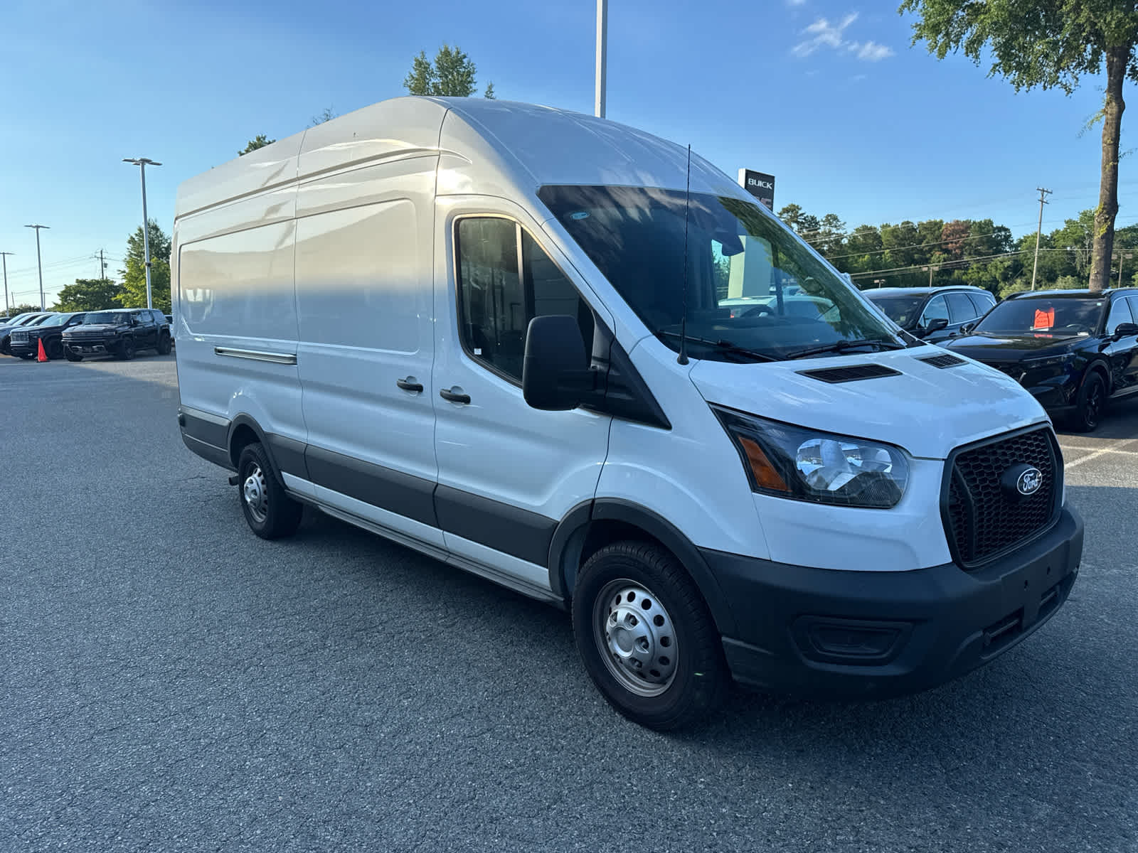 2026 Ford Transit T-350 HD 148" EL Hi Rf 9950 GVWR RWD