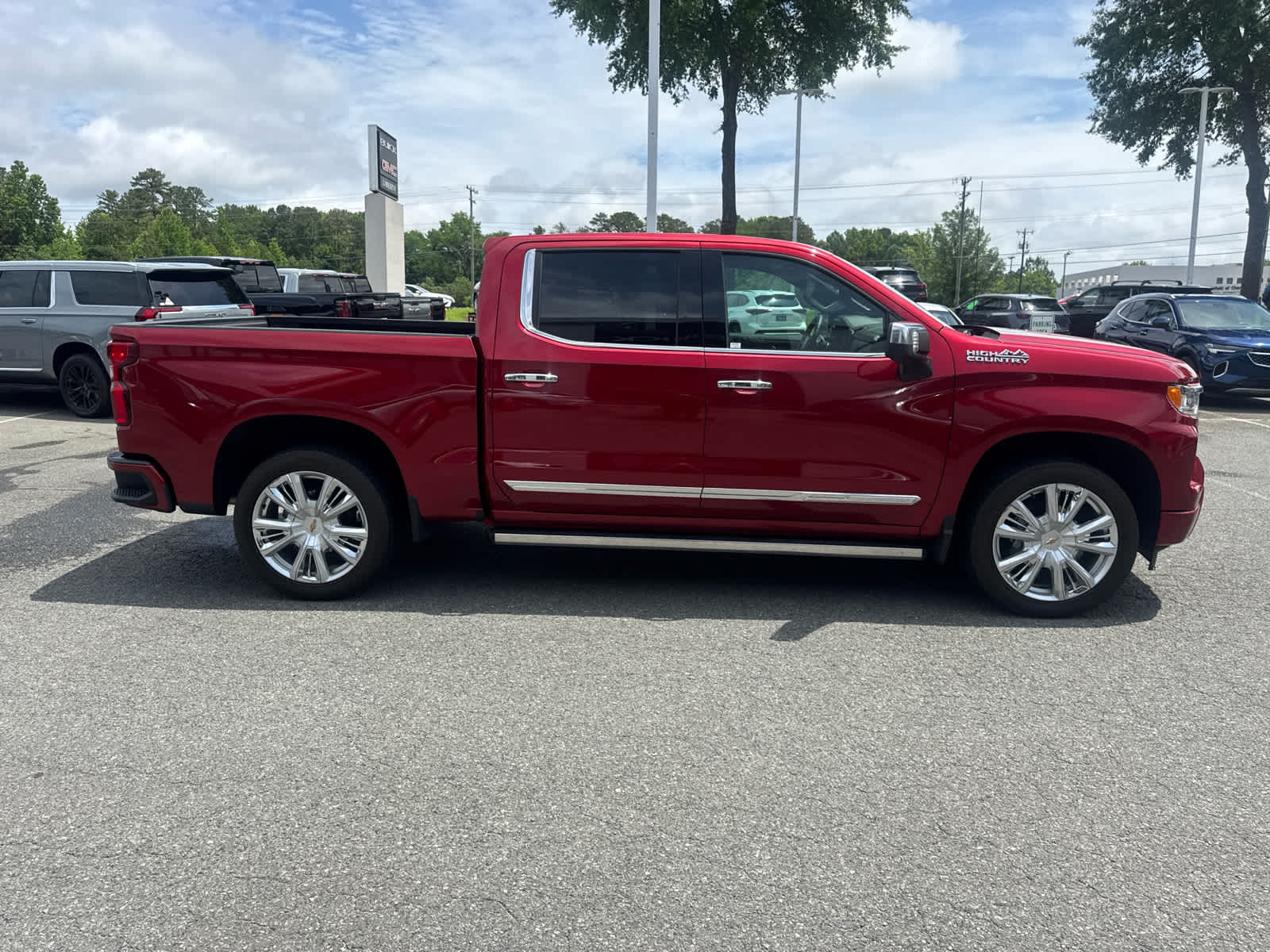 2023 Chevrolet Silverado 1500 High Country