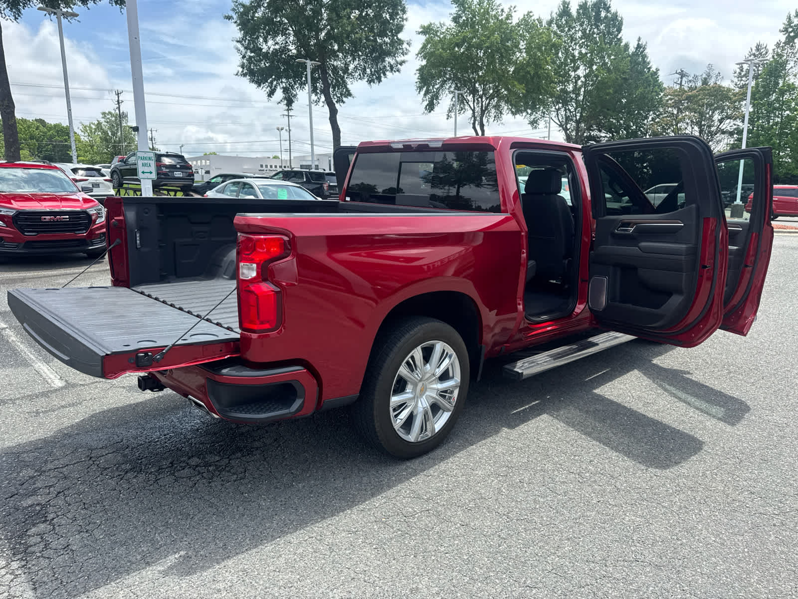 2023 Chevrolet Silverado 1500 High Country