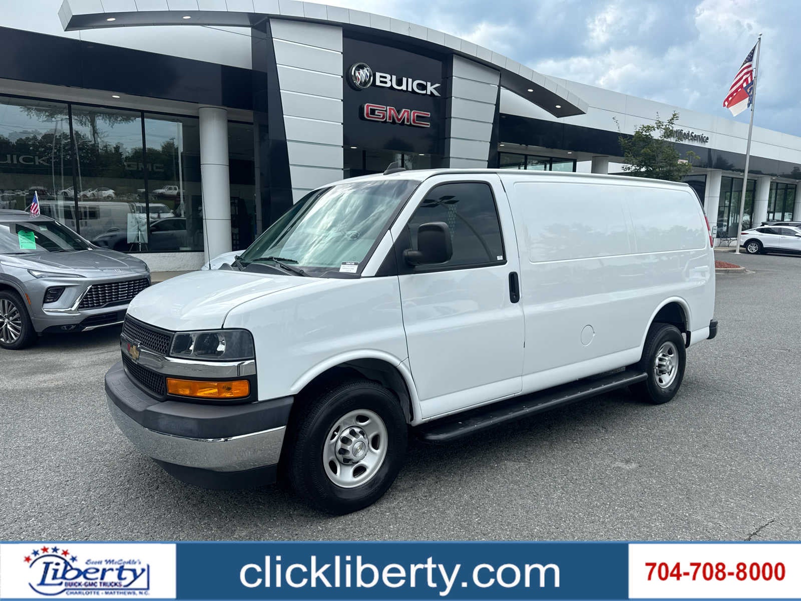 2021 Chevrolet Express Cargo Van RWD 2500 135"