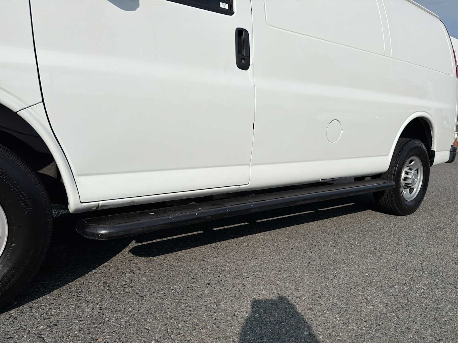 2021 Chevrolet Express Cargo Van RWD 2500 135"
