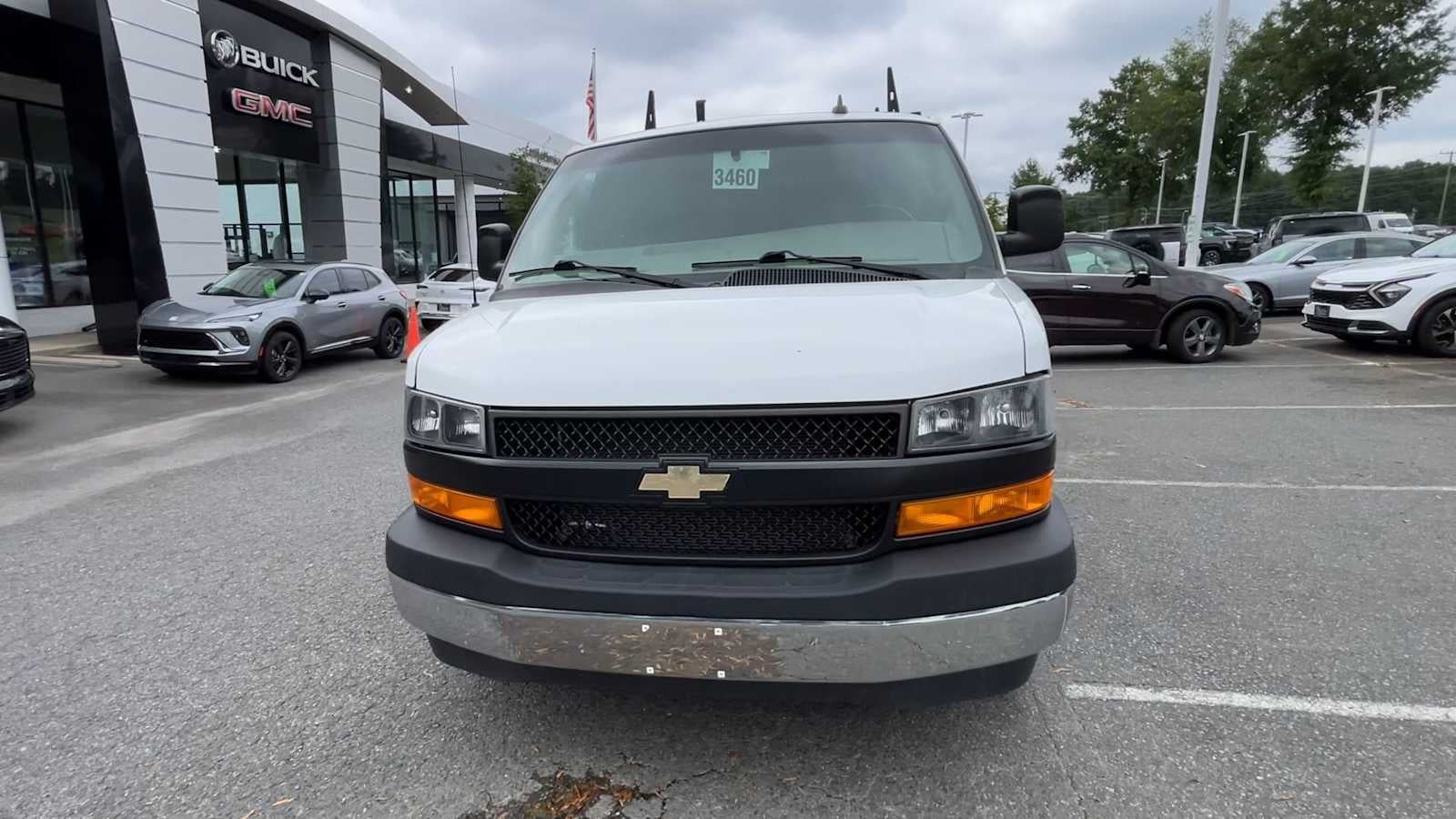 2022 Chevrolet Express RWD 3500 155"