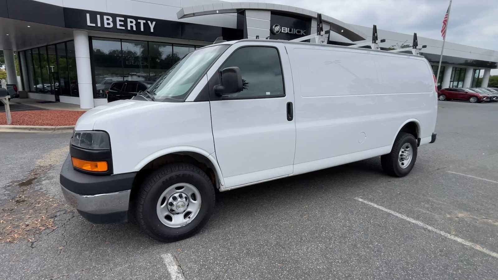 2022 Chevrolet Express RWD 3500 155"