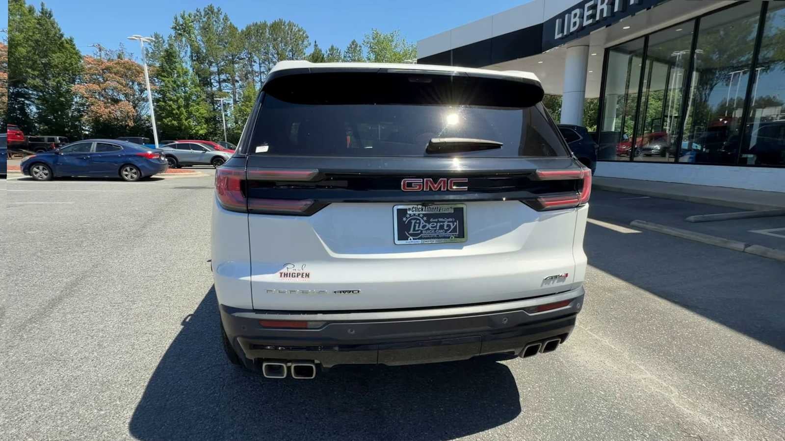 2024 GMC Acadia AWD AT4
