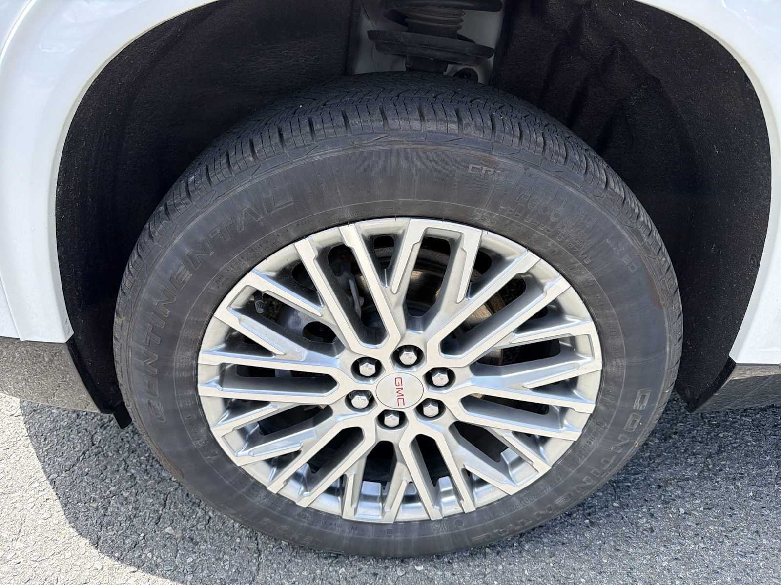 2024 GMC Acadia AWD Denali